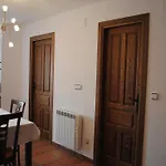 Moravella *